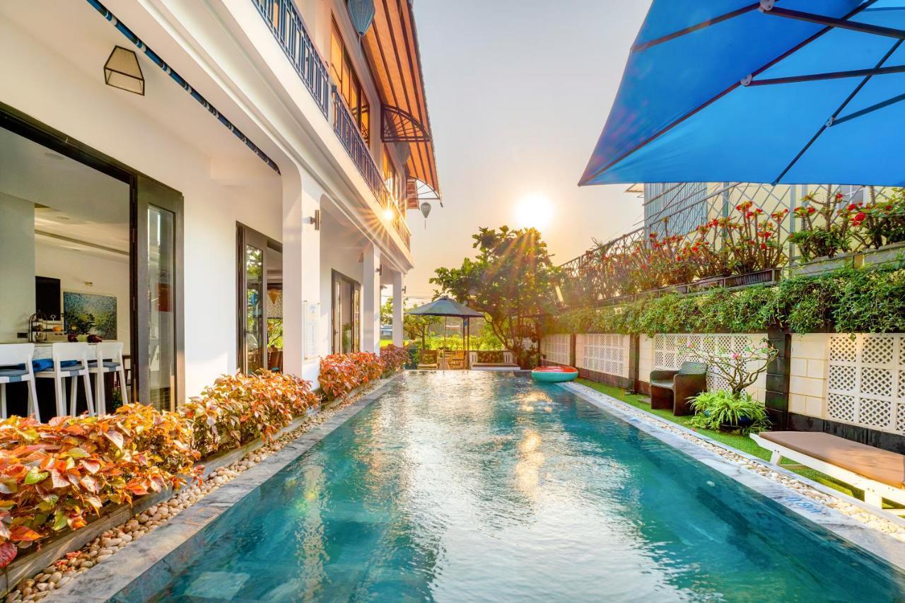 Lavini Hoian Boutique होटल 4*